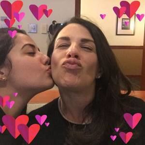 Meet your Posher, Cara